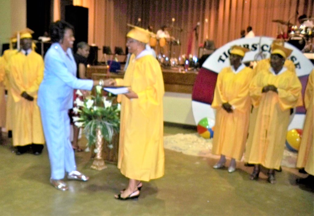 Lela Frezzelle receives Diploma