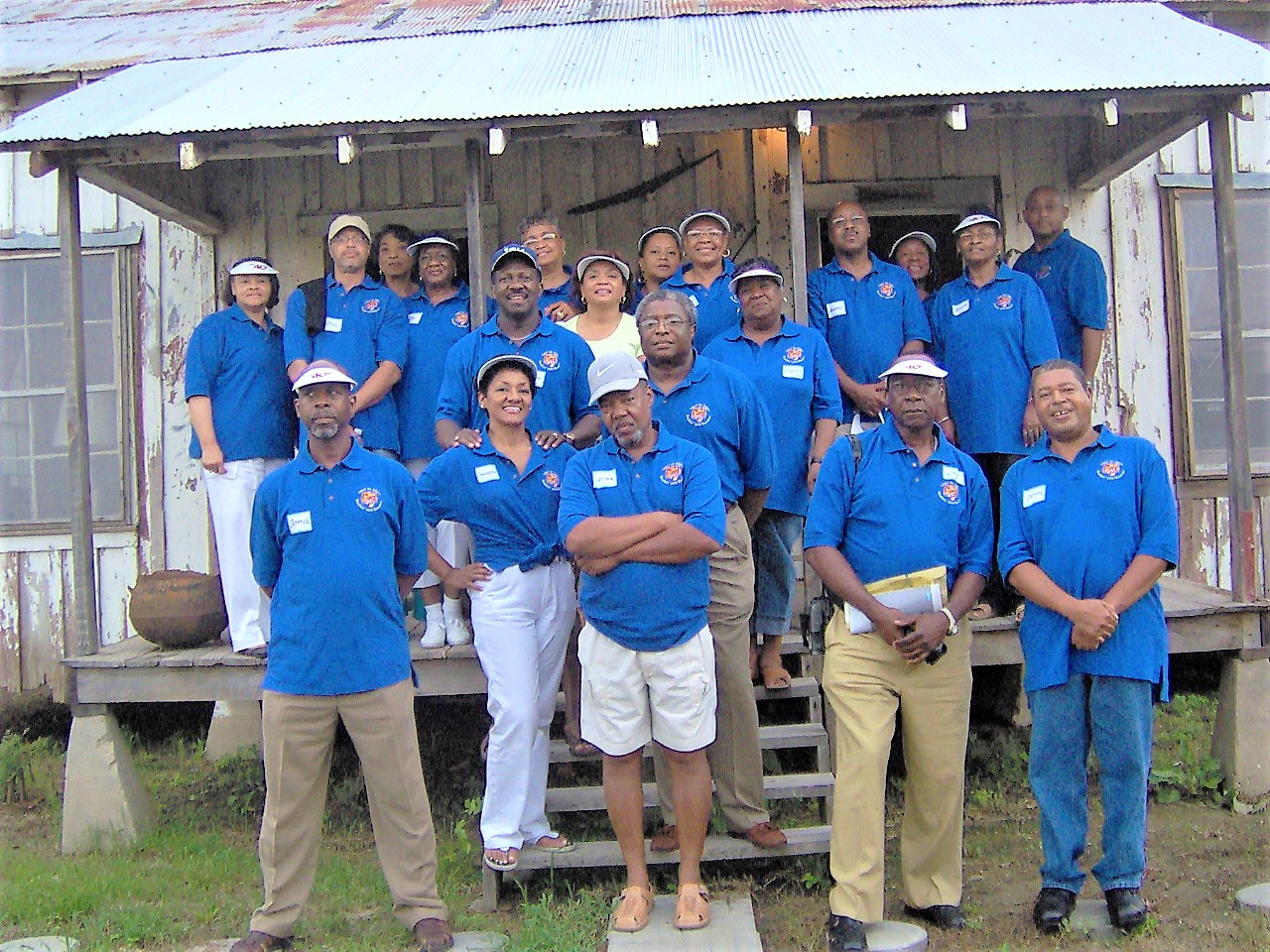 'OUR SMOKIN' 40th REUNION - On steps at TALLAHATCHIE FLATS  During Our TOUR OF GREENWOOD
